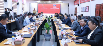 Vientiane, Vietnamese Experts Review Development and Cooperation